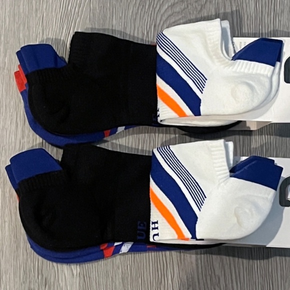 NEW Hue Women's 2- 3 Packs Air Sleek Tab Cushion Socks, Black/White/Blue - Picture 8 of 12